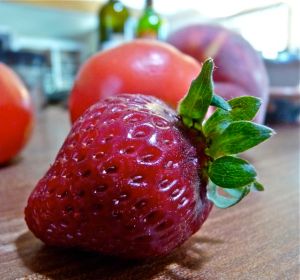 farmers market strawberry