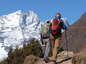 2 karen and laura trekking