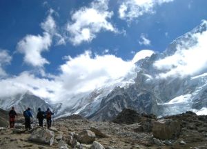 leslie's of leaving gorak shep for down